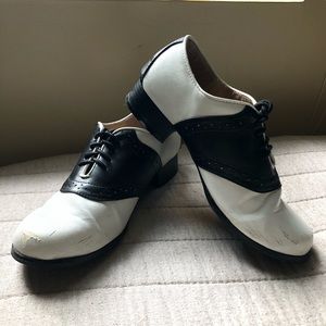White and black 1920’s style OXFORD shoes!